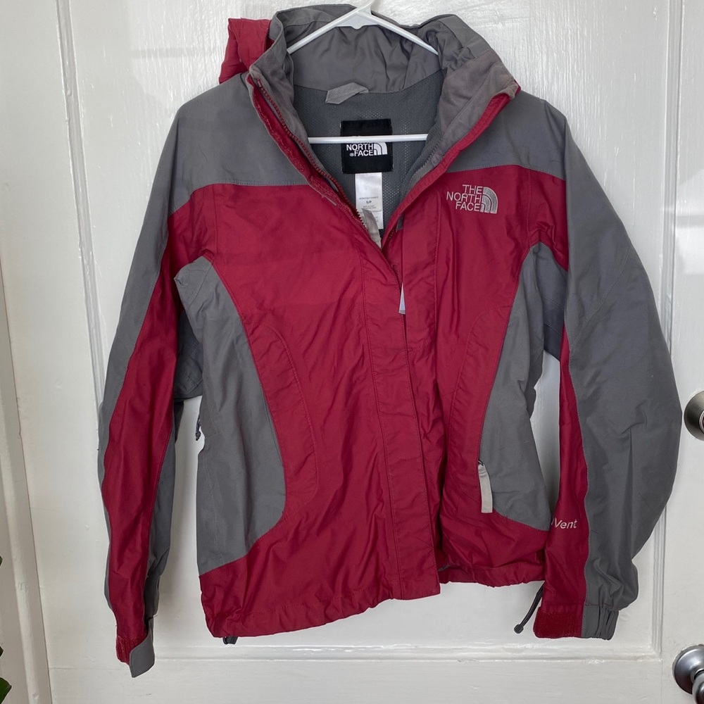 the north face hyvent jacket!